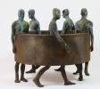 Bronce and steel<br>Measures: 74x65x74 cm<br>Series: 10 units.
